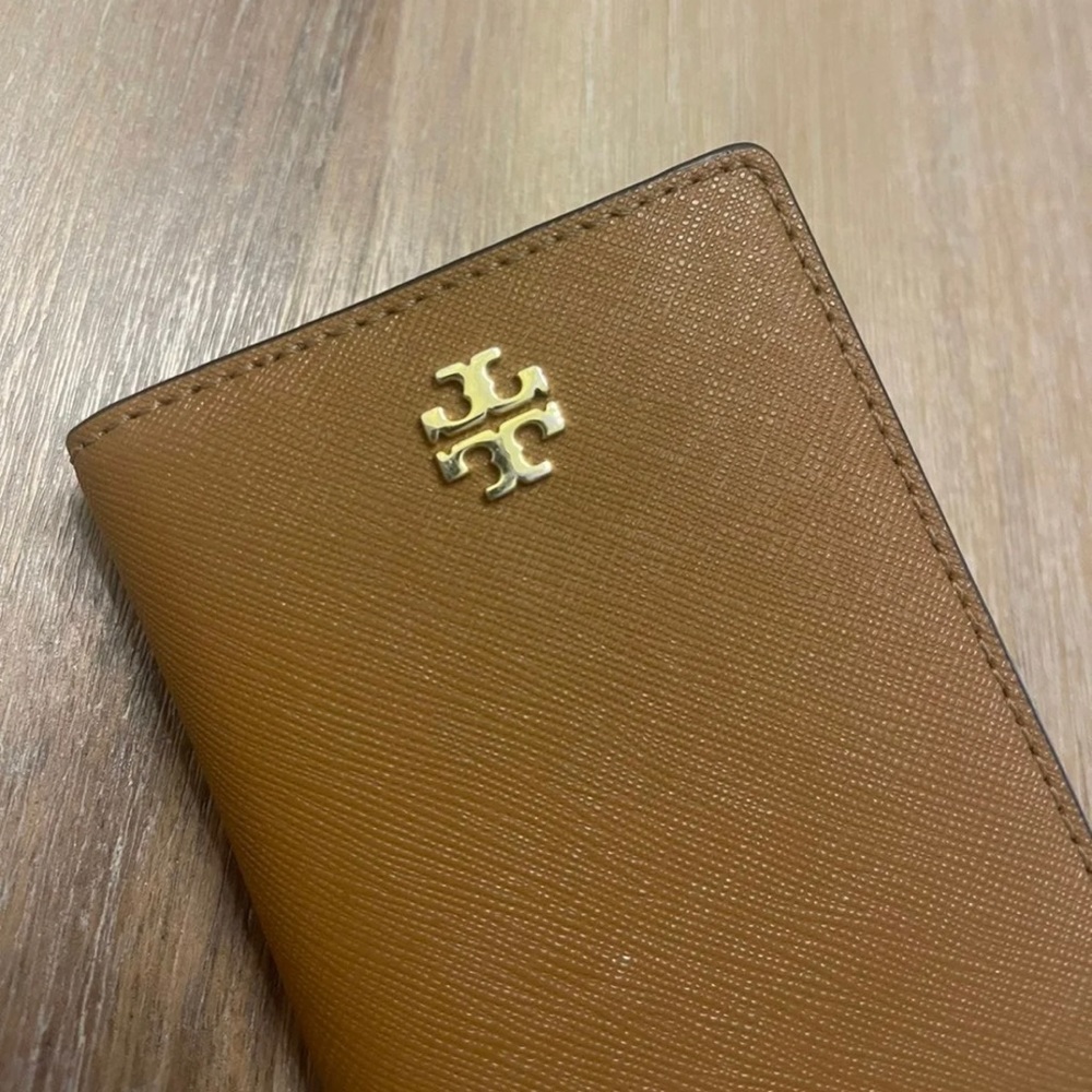 Tory Burch ID Wallet